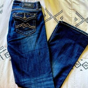 Women’s Miss Me Easy Boot Jeans size 28